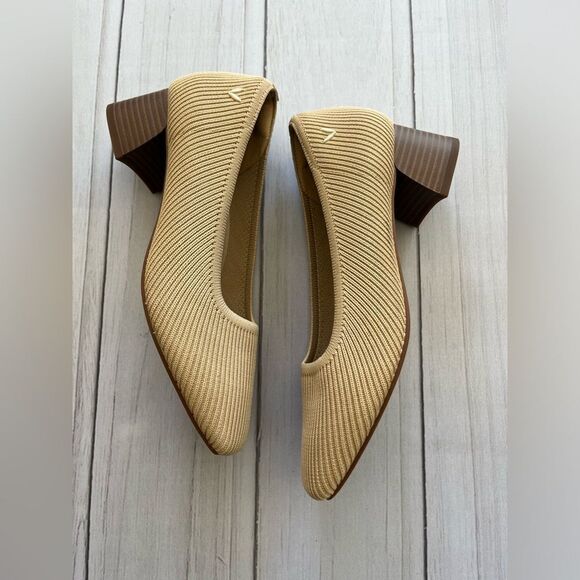 Chic Tan Knit Heels - Picture 1 of 6